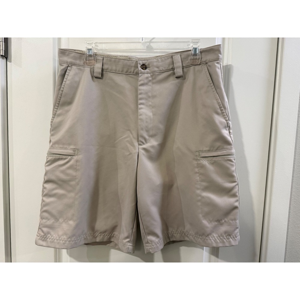 IZOD XFG Mens Khaki Tan Performance Cargo Shorts Size 33‎ Stretch Hiking Golf